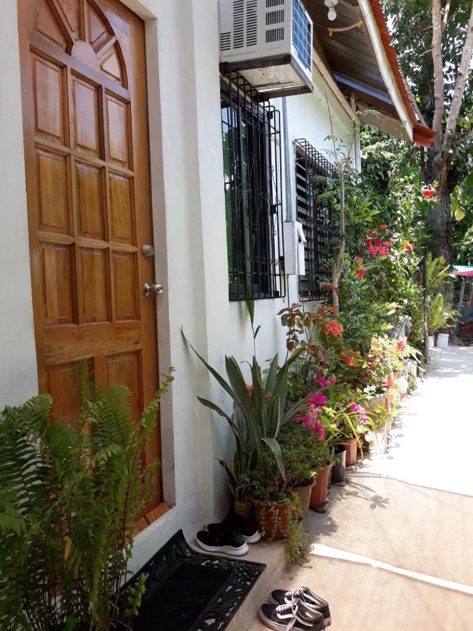 Susing Seaside Guesthouse Moalboal Exterior foto